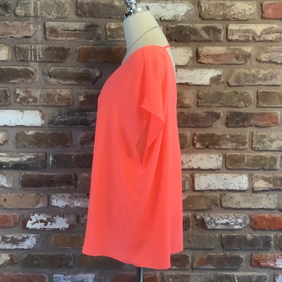 $10 SALE🎉 TORRID Woman's Neon Coral Georgette V-neck Chiffon Inset Blouse Top 0 - Picture 7 of 9